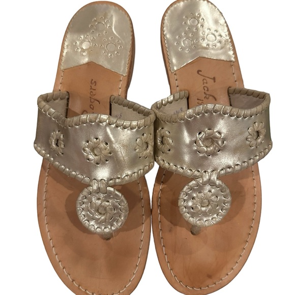 Jack Rogers Gold Sandals Size 8 - Picture 2 of 5
